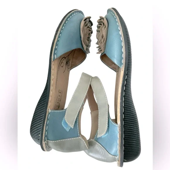 L’Artiste Spring Step Caicos Blue Gray Mary Jane Flats Shoes Size 7 Flower EUC🩵 - Picture 4 of 8